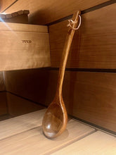 Sauna lepel Komu Wood Gecoat 40 cm met ophangriem